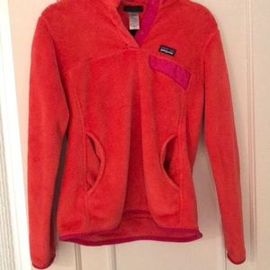 WOMEN’S PATAGONIA PULLOVER FLEECE (MEDIUM)